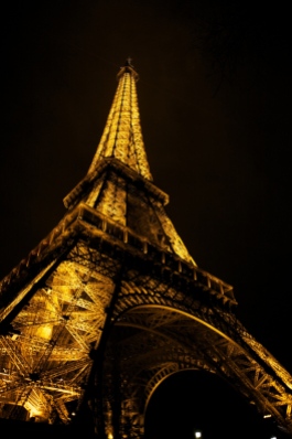 A digital from my 5D of the famous tower!